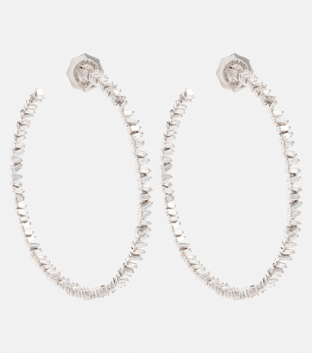 Classic 18kt white gold hoop earrings with diamonds Suzanne Kalan